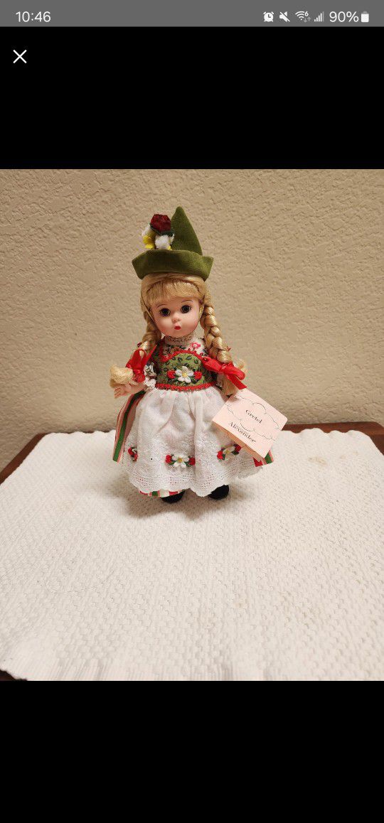 Like New 8" Madame Alexander Doll/Gretel/Storybook/Gift/Collectible 
