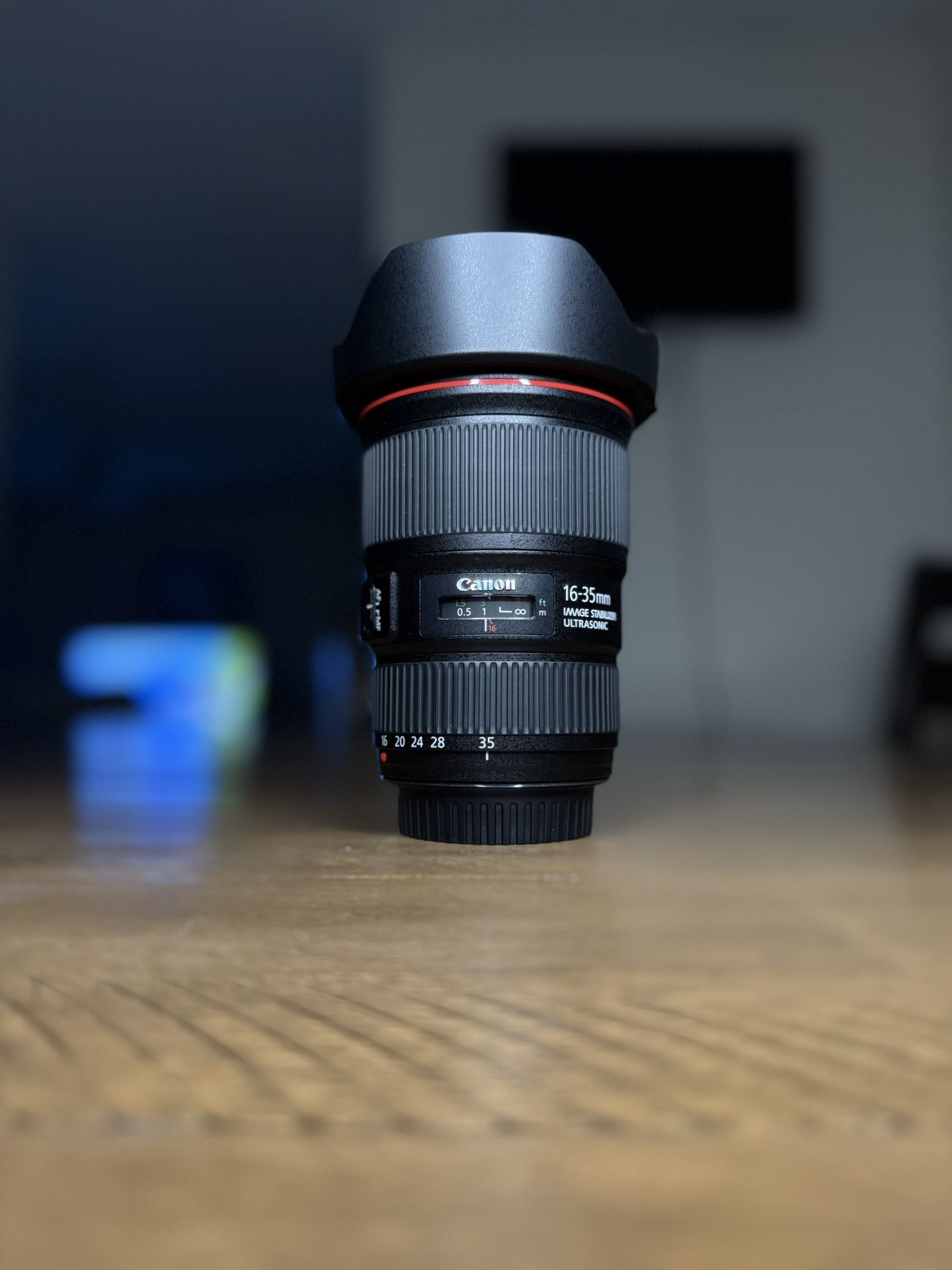 Canon Ef 16-35mm F4