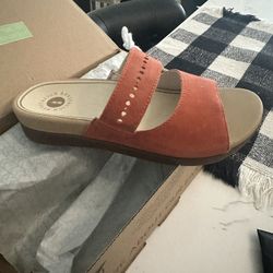 Women New Sandals Size 6