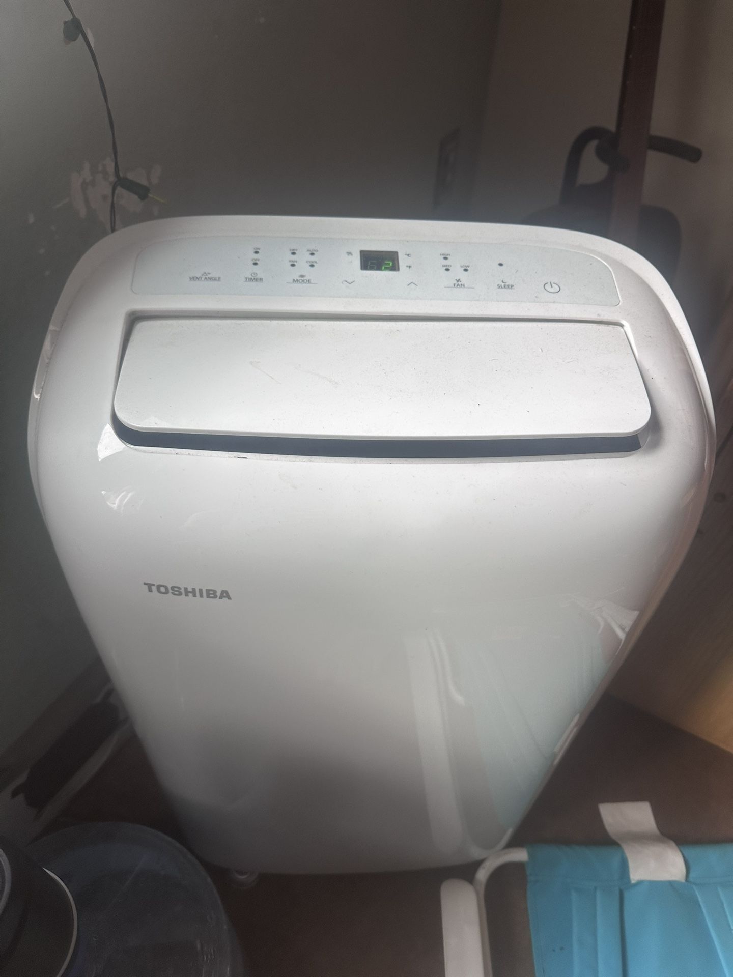 Toshiba Portable AC unit 8000btu