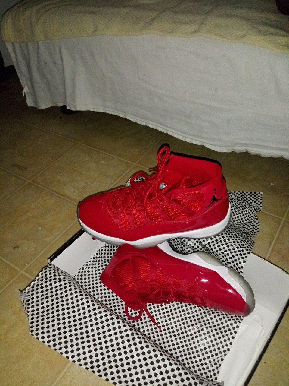 96 AIR JORDAN 11 RETRO