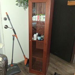 4 Shelf Curio Caninet/Books