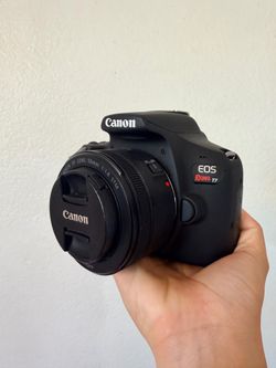 Selling my Canon Rebel T7 EOS DSLR