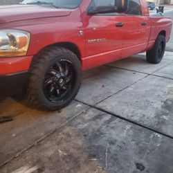 22x10 wheels on 35's