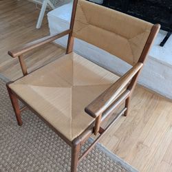 Desk And Lounge Chairs 