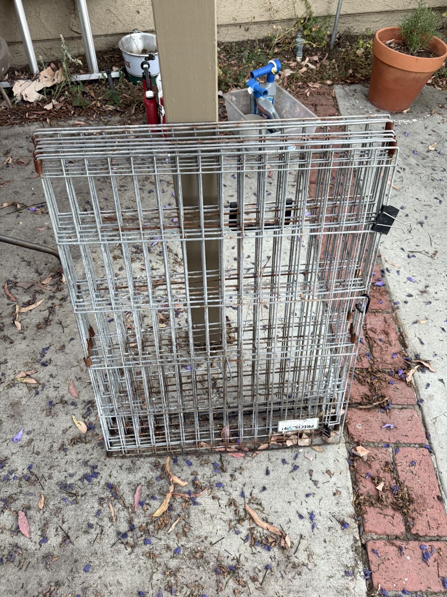 Dog Kennel Free