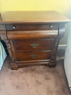 Bedroom side dresser.