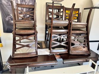 Dinning table with chairs