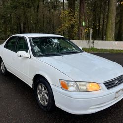 2001 Toyota Camry · LE Sedan 4D