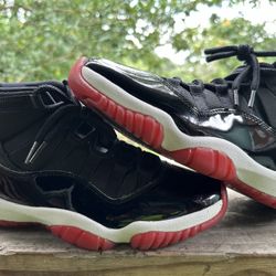 Jordan 11 Retro Playoffs Bred (2019)