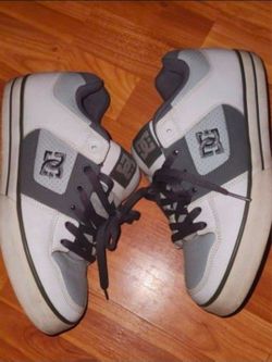 EARLY 2K EDITION DC SNEAKER (PURE) size 9m