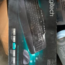 Logitech Mk710 Wireless Desktop 