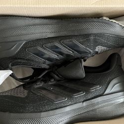 Women 9 Adidas Sneakers 