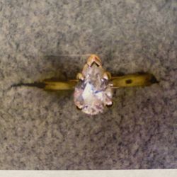 14 K Pear Shaped Diamond Ring 0.85 Ct S12  5 Prongs, Total Weight 2.5 Grams