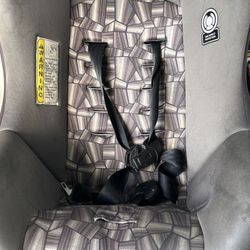 Car Seat Available For Sale At Throw Away Price