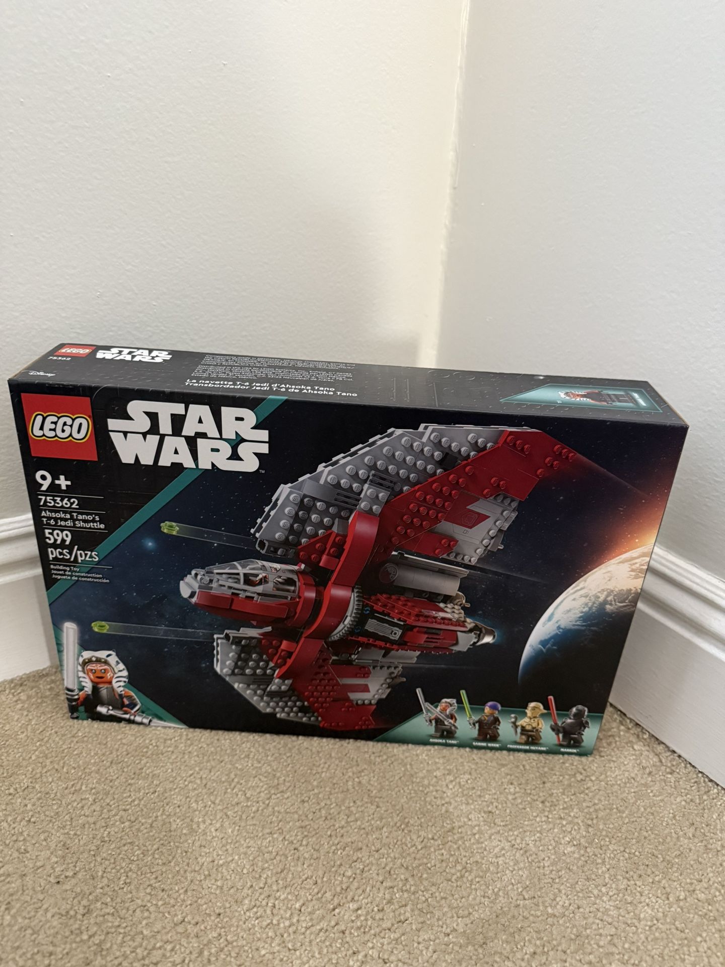LEGO Star Wars Ahsoka Tano’s T-6 Jedi Shuttle