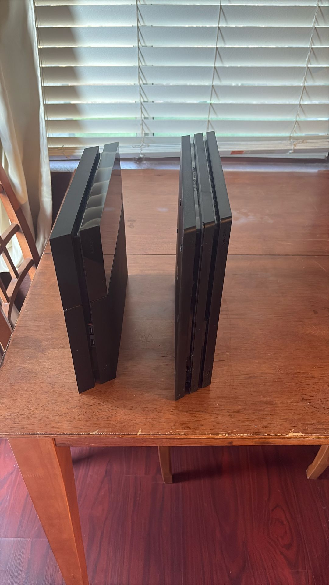 PS4 PRO AND PS4 FOR SALE