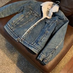 Vintage 80s Levi’s Denim Sherpa Jacket