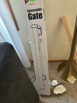 Retractable gate