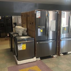 LG Black Stainless Steel French Door Refrigerator And Dishwasher 🔥