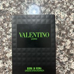 Valentino born in Roma green stravaganza