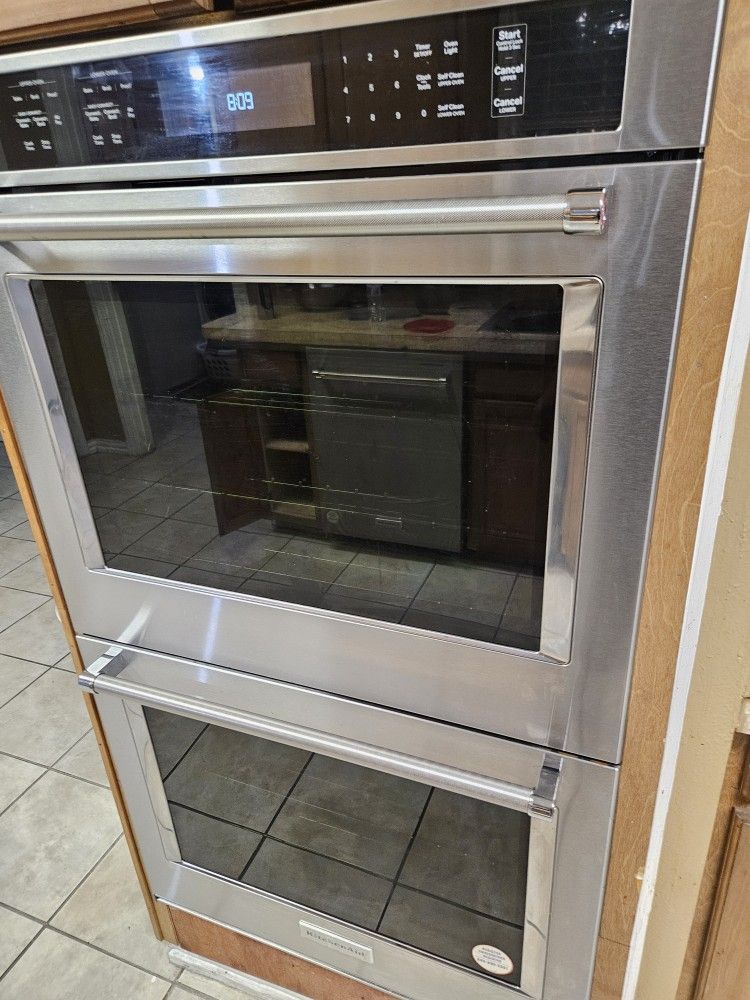 KitchenAid
30 in. Double Electric Wall Oven with Convection Self-Cleaning in Stainless Steel