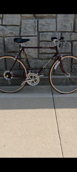Bikes/vintage Maruishi- Road ace *202 Large frame 27x1/4 wheels