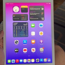 iPad 8th Gen 128gb