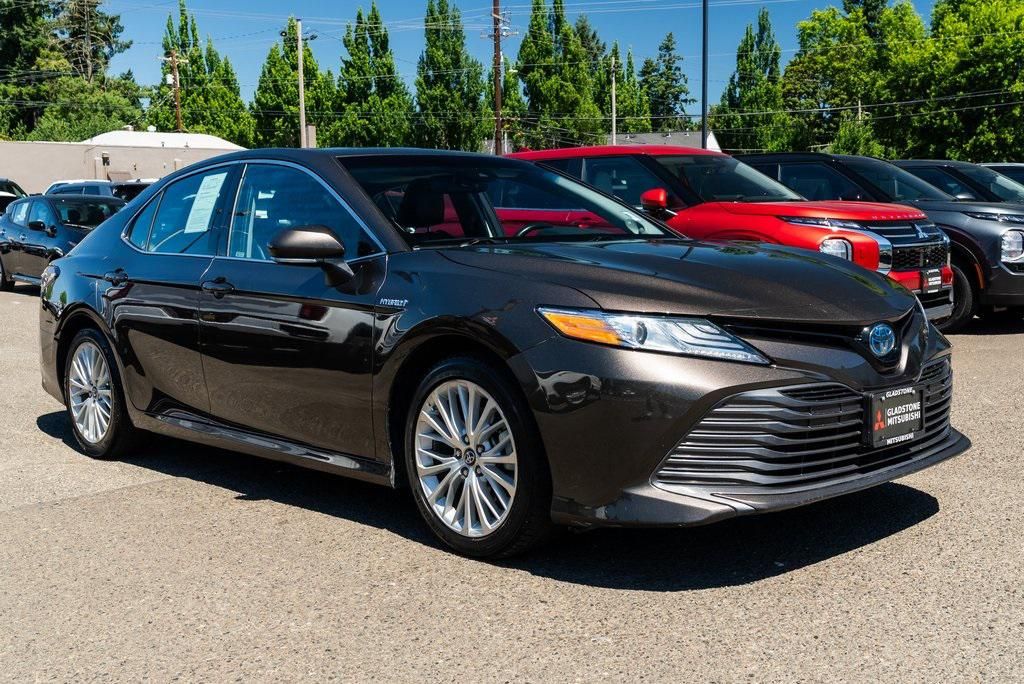 2019 Toyota Camry Hybrid