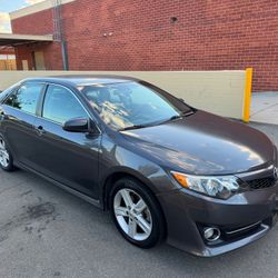 2013 Toyota Camry SE 