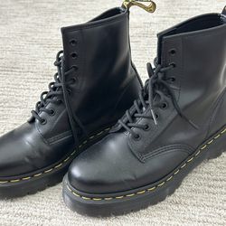 Dr Marten Smooth Boots