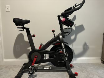 Schwinn IC4 Cycling bike