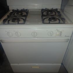 Amana Gas Stove