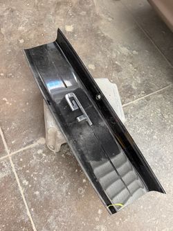19 Ford Mustang GT  Trunk lid