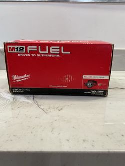 Milwaukee FUEL 2530-20 Cordless Circular Saw 5 3/8" Blade M12 12 Volt