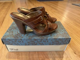 Eurosoft Women Comfort Heels: Size 6.5