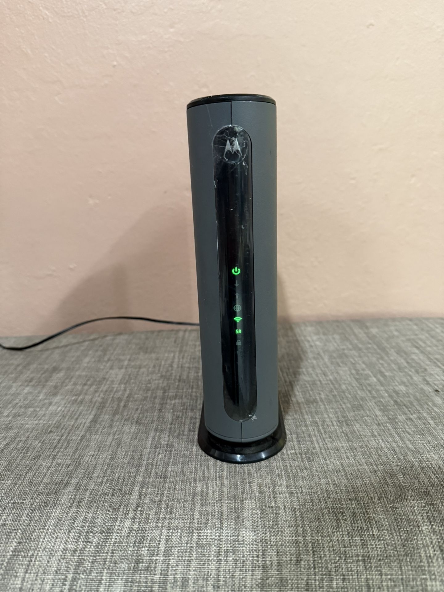 Motorola Model MG7540 Cable Modem Plus AC1600 Router