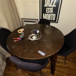 Free Table