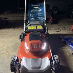 Husqvarna 40 V Lawnmower New