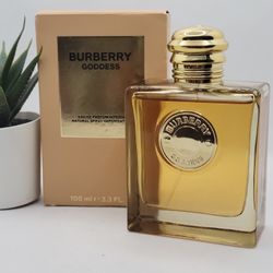 Burberry
 
Burberry Goddess Eau de Parfum Intense

3.3 fl  (10% USED) 
