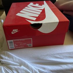 Nike Dunk Low SE Easter