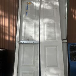 9โx7โ Garage Door With Tracks And Hardware