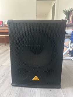 Behringer Eurolive B1800D 18” Sub 1400 Watts Powered!