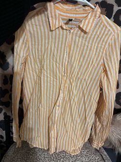 Women’s Button Up