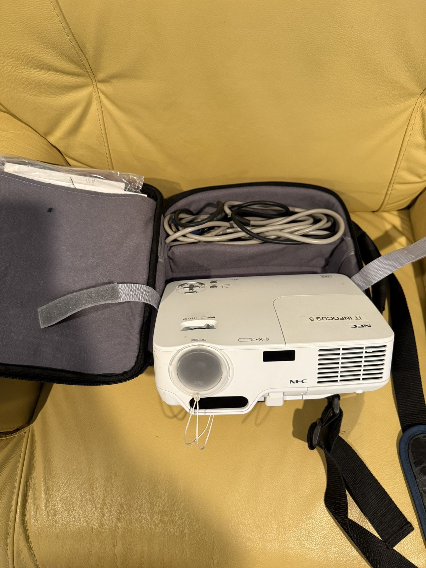 NEC Projector + Epson Projector