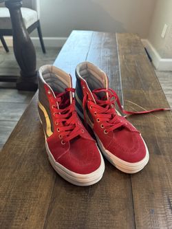Womens Captain Marvel Vans 8.5