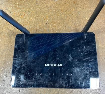 Netgear Ac1200 smart wifi Router (R6220)