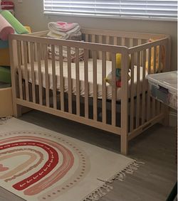 Crib with mattress