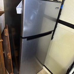 Mini Fridge And Freezer $200