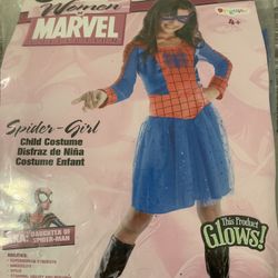 Beautiful Spider girl costume size 4-6 Perfect For This Halloween